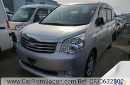 toyota noah 2013 -TOYOTA--Noah DBA-ZRR70G--ZRR70-0600929---TOYOTA--Noah DBA-ZRR70G--ZRR70-0600929-