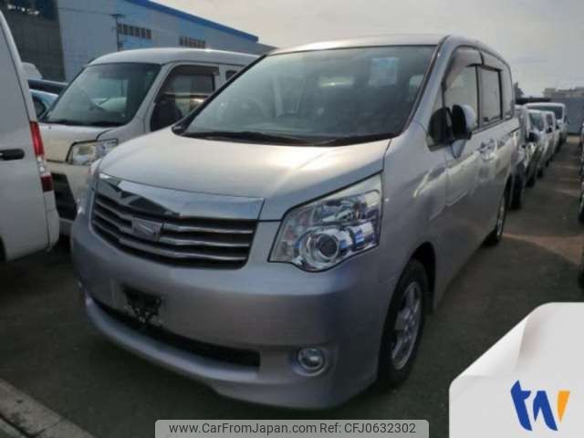 toyota noah 2013 -TOYOTA--Noah DBA-ZRR70G--ZRR70-0600929---TOYOTA--Noah DBA-ZRR70G--ZRR70-0600929- image 1