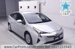 toyota prius 2017 -TOYOTA--Prius ZVW51-6050487---TOYOTA--Prius ZVW51-6050487-