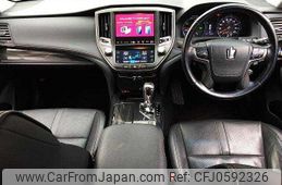 toyota crown 2013 504928-926906