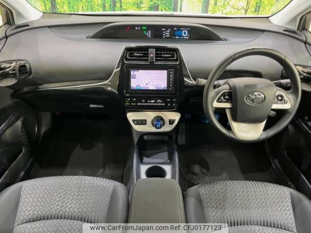 toyota prius 2017 -TOYOTA--Prius DAA-ZVW50--ZVW50-6114374---TOYOTA--Prius DAA-ZVW50--ZVW50-6114374- image 2