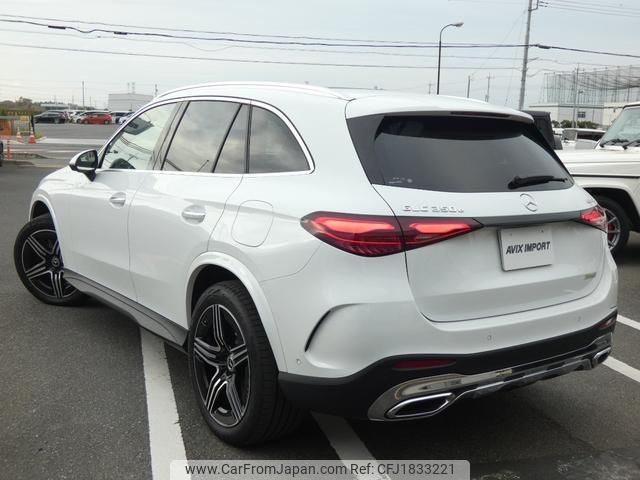 mercedes-benz glc-class 2024 CFJ1833221 image 2
