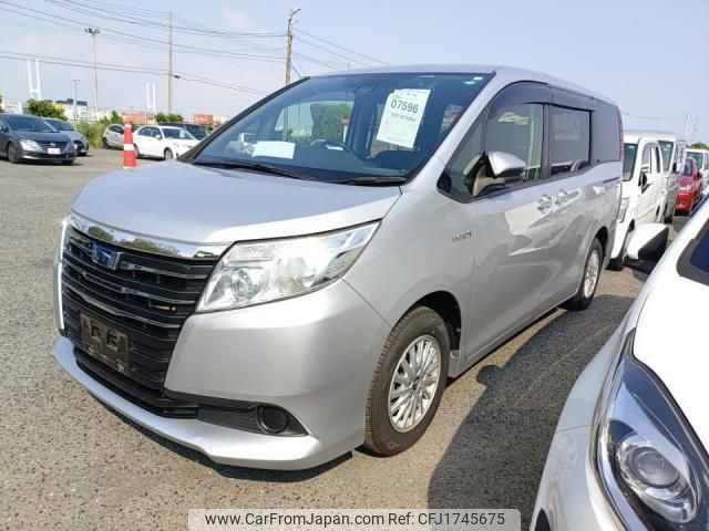 toyota noah 2016 CFJ1745675 image 1