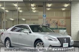 toyota crown 2013 -TOYOTA--Crown DAA-AWS210--AWS210-6049717---TOYOTA--Crown DAA-AWS210--AWS210-6049717-