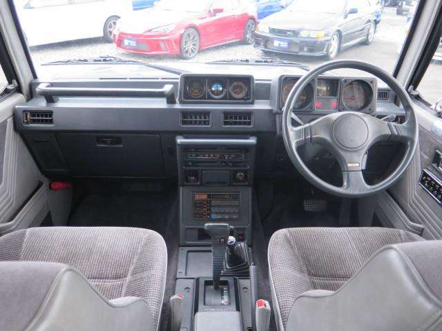 mitsubishi pajero 1988 CFJ3369494 image 2