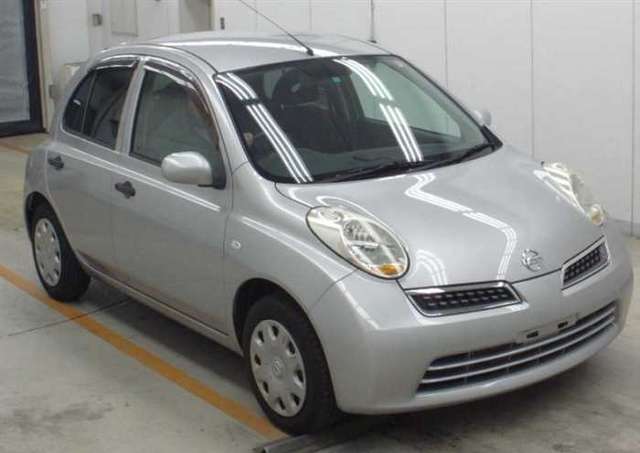 Nissan march 2009