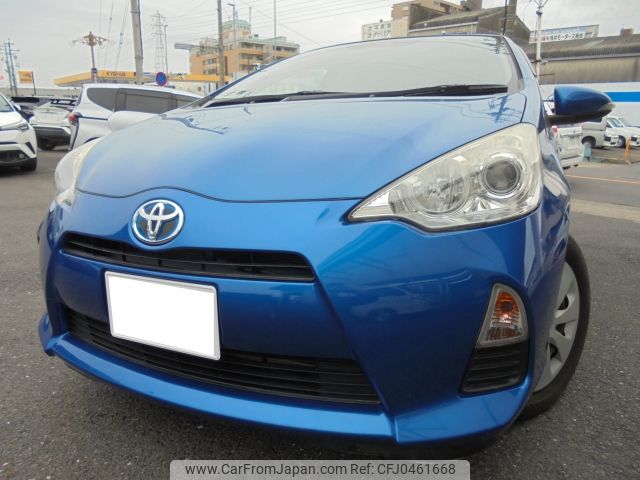 toyota aqua 2013 YAMAKATSU_NHP10-2238145 image 1