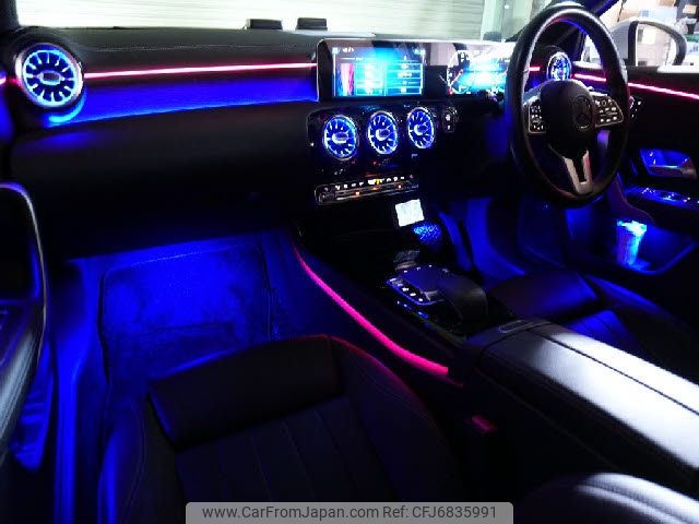 mercedes-benz a-class 2020 CFJ6835991 image 2