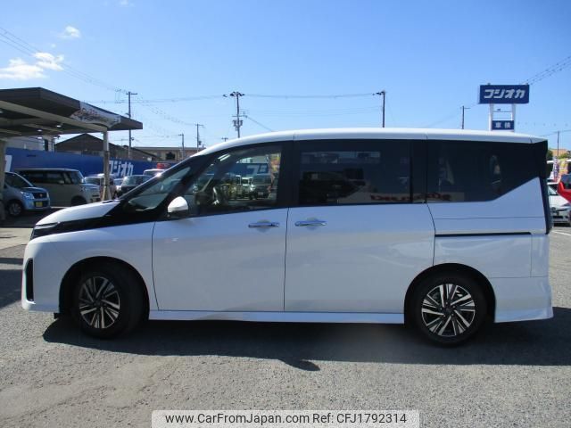 nissan serena 2023 CFJ1792314 image 2