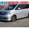 toyota voxy 2013 -TOYOTA--Voxy DBA-ZRR70W--ZRR70-0588592---TOYOTA--Voxy DBA-ZRR70W--ZRR70-0588592- image 1