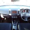 mitsubishi outlander 2006 646828-N2025040242F-24 image 12