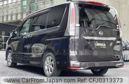 nissan serena 2011 TE1022