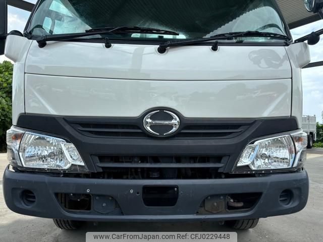 hino dutro 2017 CFJ0229448 image 2