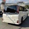 toyota noah 2019 -TOYOTA--Noah ZRR80W--0570801---TOYOTA--Noah ZRR80W--0570801- image 26