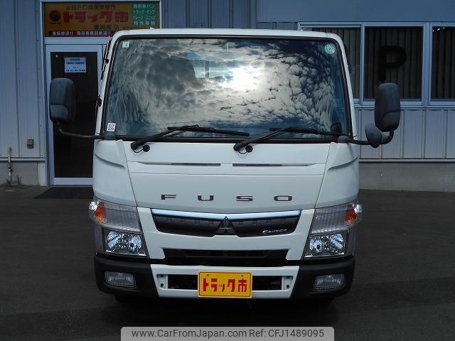 mitsubishi-fuso canter 2017 CFJ1489095 image 2