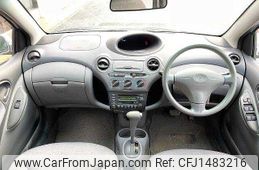 toyota vitz 2000 504928-931777