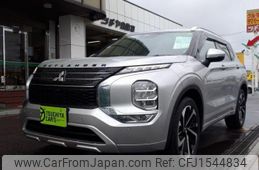 mitsubishi outlander-phev 2023 CFJ1544834