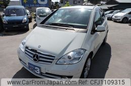 mercedes-benz a-class 2011 GOO_JP_700054078630250501003