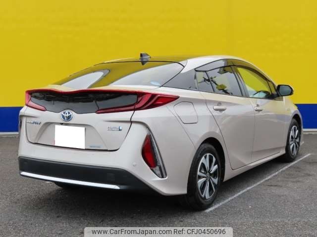 toyota prius-phv 2017 -TOYOTA--Prius PHV DLA-ZVW52--ZVW52-3026783---TOYOTA--Prius PHV DLA-ZVW52--ZVW52-3026783- image 2