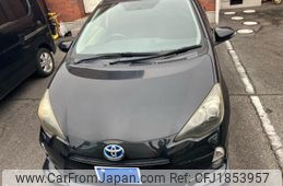 toyota aqua 2012 CFJ1853957
