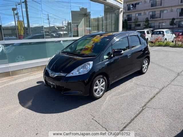 honda fit-hybrid 2013 TE3687 image 1