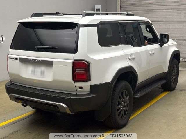 toyota land-cruiser-wagon 2024 CFJ1506063 image 2