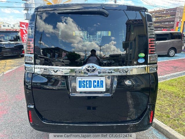 toyota voxy 2019 -TOYOTA--Voxy ZRR80G--0553729---TOYOTA--Voxy ZRR80G--0553729- image 2