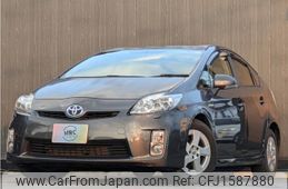 toyota prius 2011 CFJ1587880