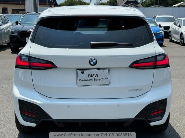 bmw 2-series 2023 quick_quick_22BY20_WBA22BY0207M93624 image 2