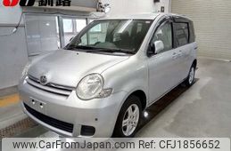 toyota sienta 2010 CFJ1856652