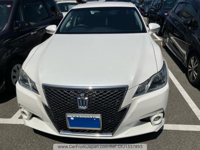 toyota crown 2013 CFJ1557895 image 1