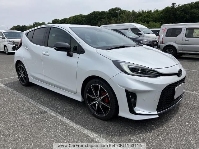 toyota aqua 2023 quick_quick_6AA-MXPK11_MXPK11-2135018 image 1