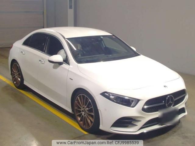 mercedes-benz a-class 2019 quick_quick_5BA-177147M_WDD1771472W014811 image 1