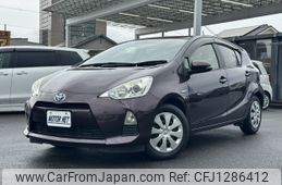 toyota aqua 2014 -TOYOTA--AQUA DAA-NHP10--NHP10-2357977---TOYOTA--AQUA DAA-NHP10--NHP10-2357977-