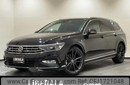 volkswagen passat-variant 2022 CFJ1721048