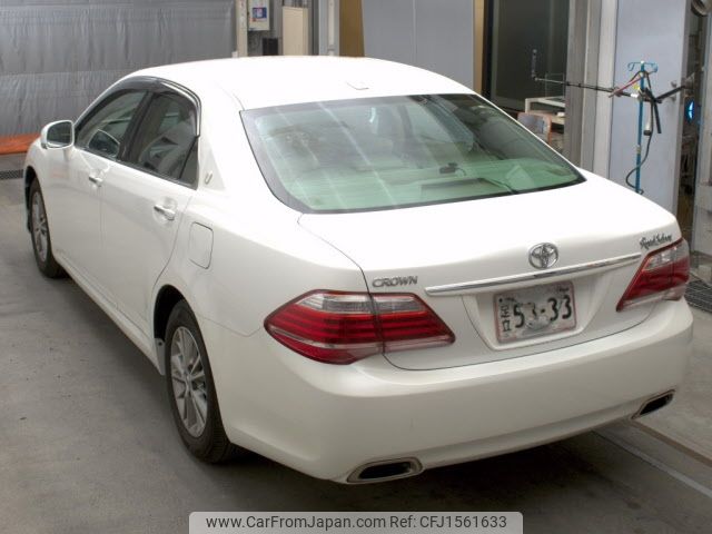 toyota crown 2010 CFJ1561633 image 2