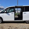 nissan serena 2012 P00312 image 11