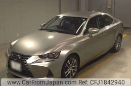 lexus is 2017 CFJ1842940