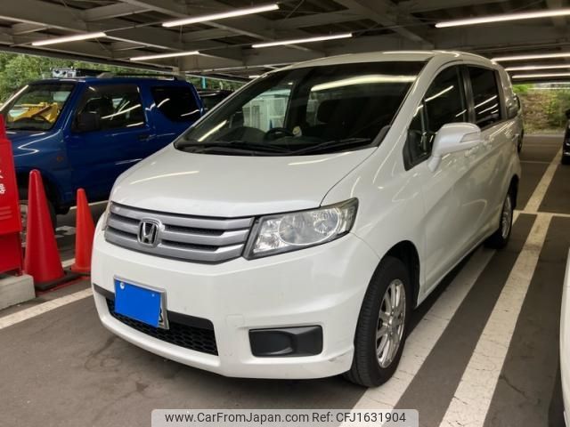 honda freed-spike 2013 CFJ1631904 image 1