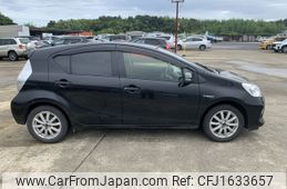 toyota aqua 2014 CFJ1633657