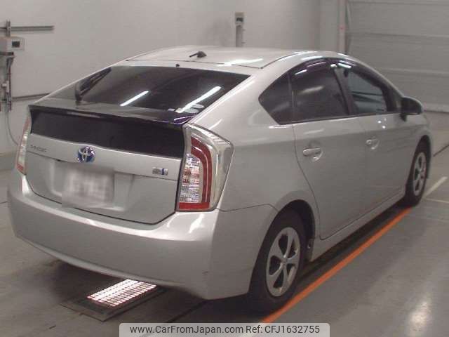 toyota prius 2015 CFJ1632755 image 2