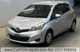 toyota vitz 2013 CFJ1498854