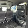 toyota voxy 2017 CARSENSOR_JP_AU6367975877 image 31