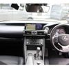 lexus is 2017 CFJ1676024 image 17