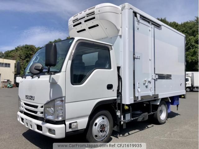 isuzu elf-truck 2017 CFJ1619935 image 1