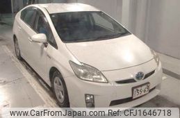 toyota prius 2011 CFJ1646718
