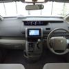 toyota noah 2010 ENHANCEAUTO_1_ea294403 image 19