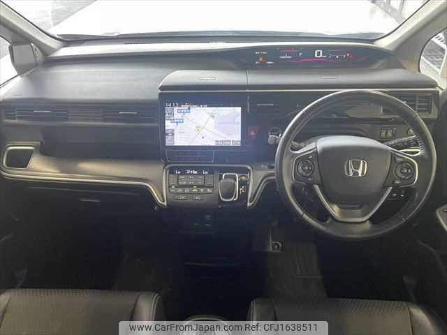 honda stepwagon 2018 CFJ1638511 image 2