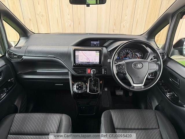 toyota voxy 2017 -TOYOTA--Voxy DBA-ZRR80W--ZRR80-0366058---TOYOTA--Voxy DBA-ZRR80W--ZRR80-0366058- image 2