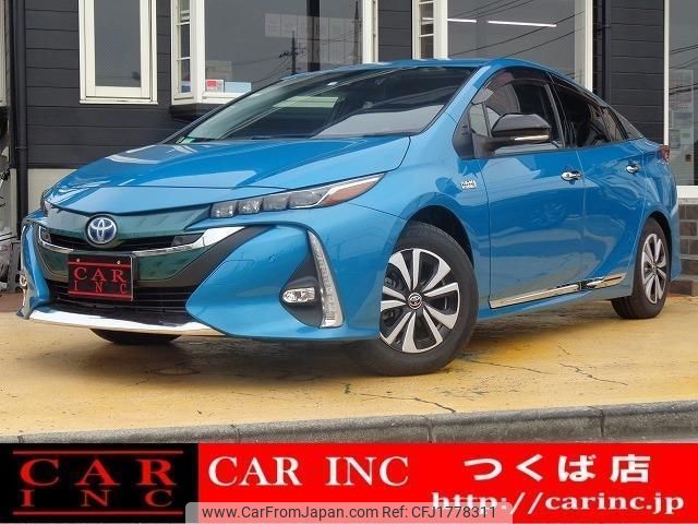 toyota prius-phv 2018 CFJ1778311 image 1